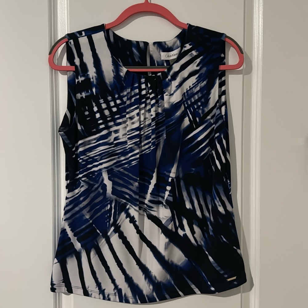 NWT Calvin Klein top